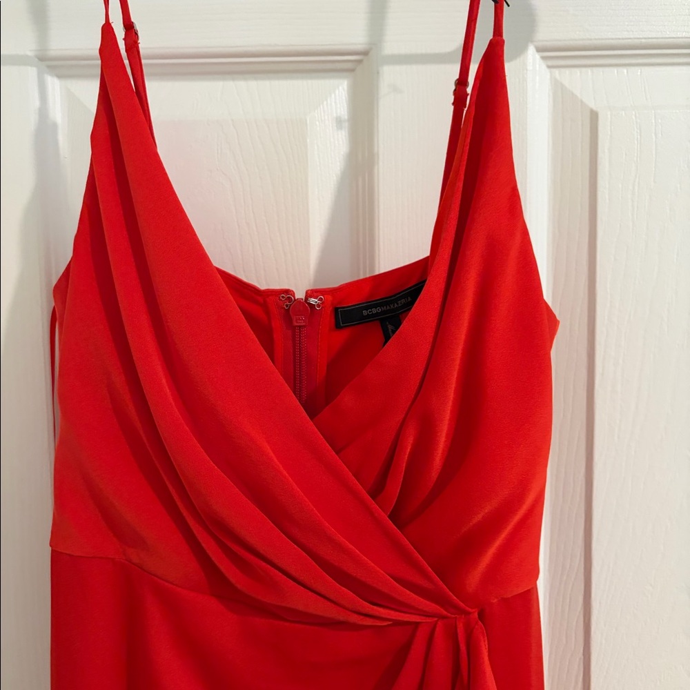 Gown long dress fits really nice and elegant perfect for wedding or cocktail